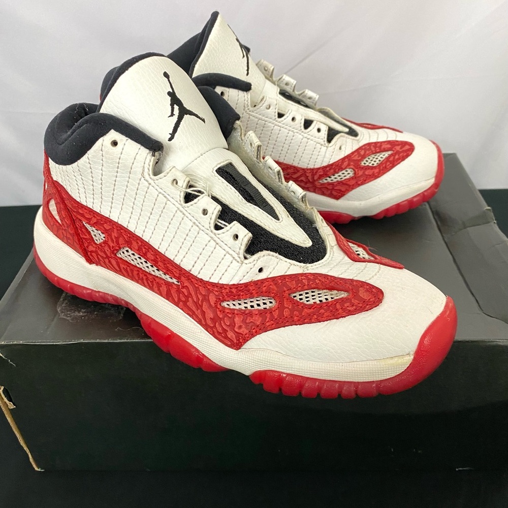 Air Jordan Retro 11 IE Snake Skin Shoes Red 7Y Cherry Low Varsity Size 7